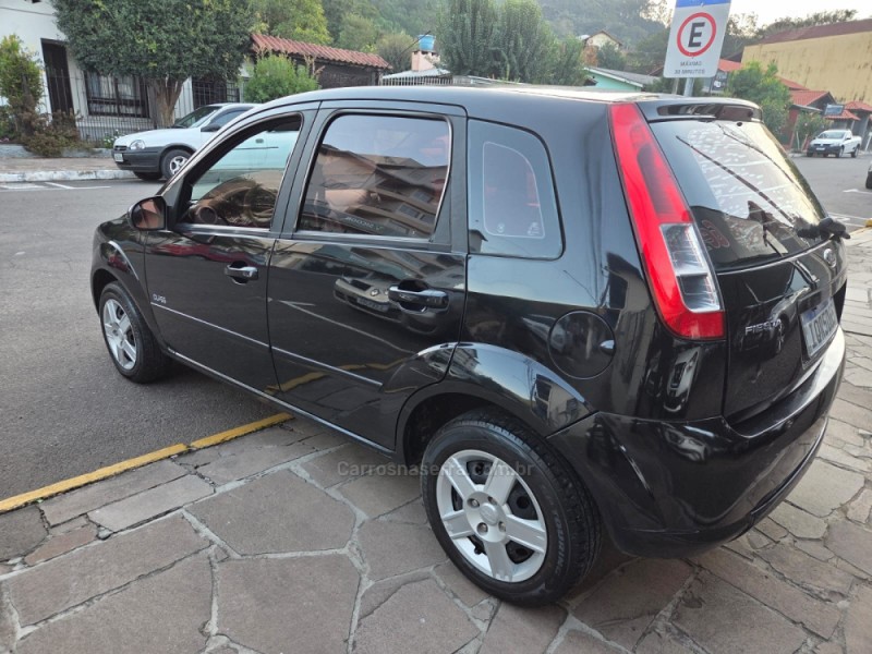 FIESTA 1.0 MPI CLASS 8V GASOLINA 4P MANUAL - 2010 - PICADA CAFé