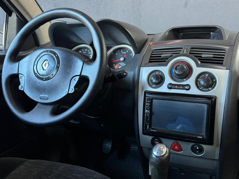 MÉGANE 1.6 DYNAMIQUE 16V FLEX 4P MANUAL - 2009 - CAXIAS DO SUL