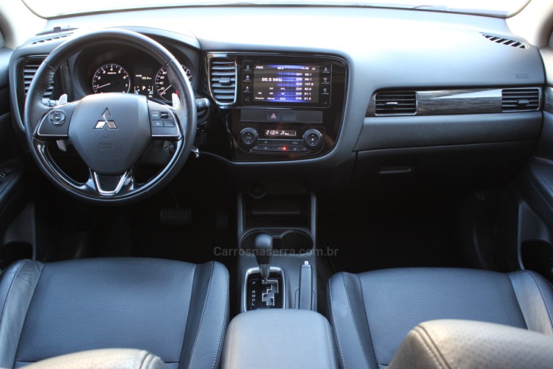 OUTLANDER 2.0 16V GASOLINA 4P AUTOMÁTICO - 2016 - CAXIAS DO SUL