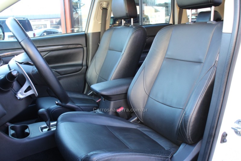 OUTLANDER 2.0 16V GASOLINA 4P AUTOMÁTICO - 2016 - CAXIAS DO SUL