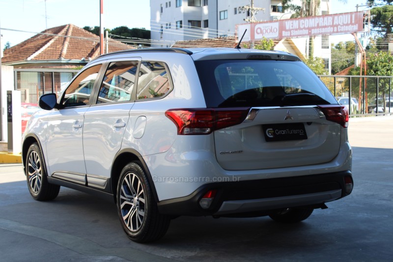 OUTLANDER 2.0 16V GASOLINA 4P AUTOMÁTICO - 2016 - CAXIAS DO SUL