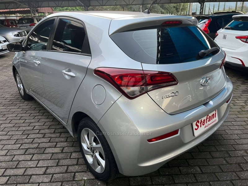 HB20 1.6 COMFORT 16V FLEX 4P MANUAL - 2016 - FELIZ