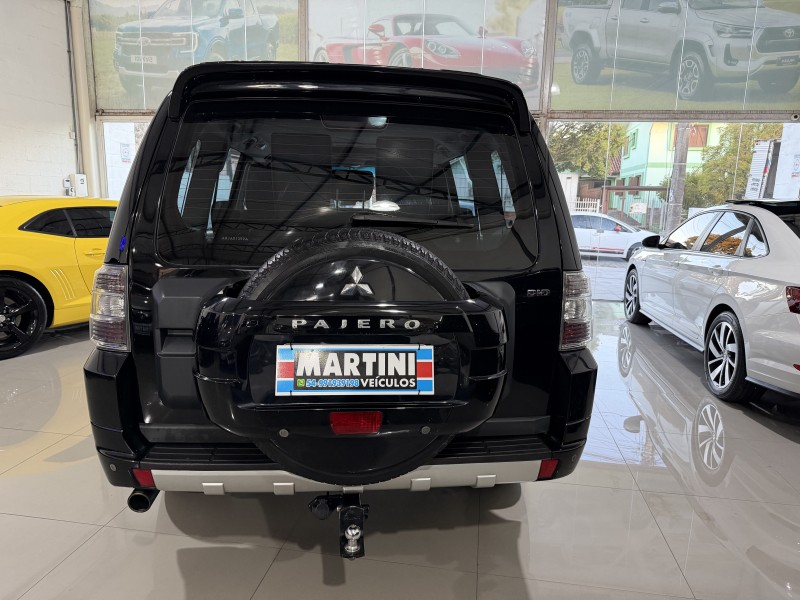 PAJERO FULL 3.2 HPE 4X4 16V DIESEL 4P AUTOMÁTICO - 2011 - CAXIAS DO SUL