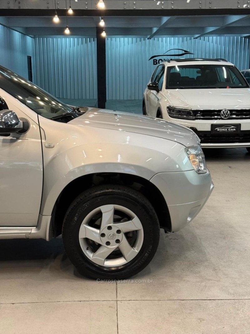 DUSTER 1.6 DYNAMIQUE 4X2 16V FLEX 4P MANUAL - 2013 - CAXIAS DO SUL