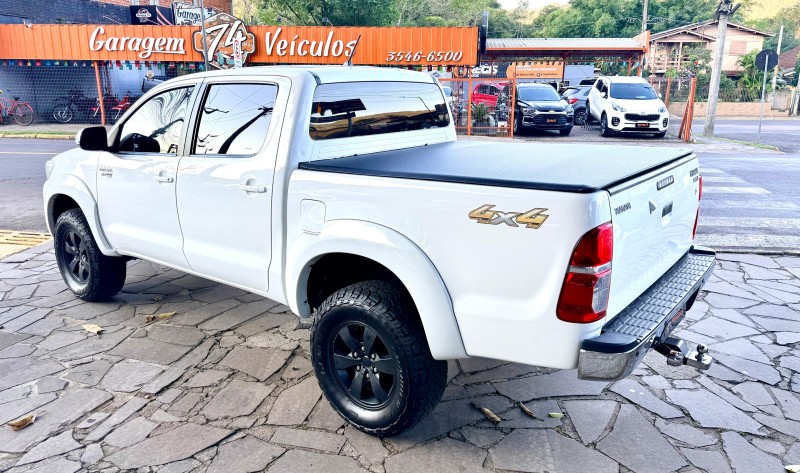 HILUX 2.7 SRV 4X4 CD 16V FLEX 4P AUTOMÁTICO - 2013 - TRêS COROAS