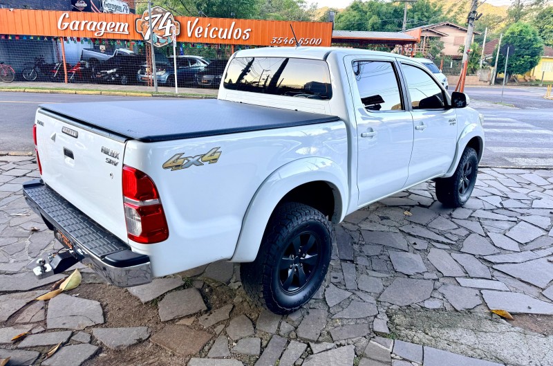 HILUX 2.7 SRV 4X4 CD 16V FLEX 4P AUTOMÁTICO - 2013 - TRêS COROAS