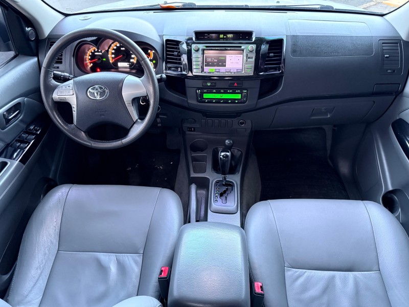 HILUX 2.7 SRV 4X4 CD 16V FLEX 4P AUTOMÁTICO - 2013 - TRêS COROAS