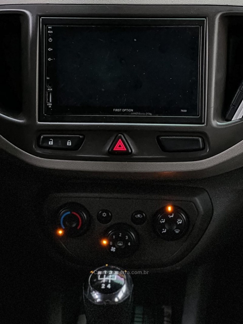 SPIN 1.8 LT 8V FLEX 4P MANUAL - 2015 - CANELA