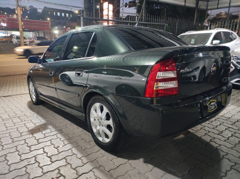 ASTRA 2.0 MPFI ADVANTAGE SEDAN 8V FLEX 4P MANUAL - 2011 - CAXIAS DO SUL