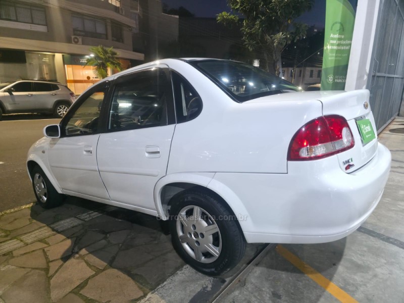 CLASSIC 1.0 MPFI LS 8V GASOLINA 4P MANUAL - 2013 - BENTO GONçALVES