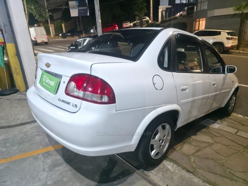 CLASSIC 1.0 MPFI LS 8V GASOLINA 4P MANUAL - 2013 - BENTO GONçALVES