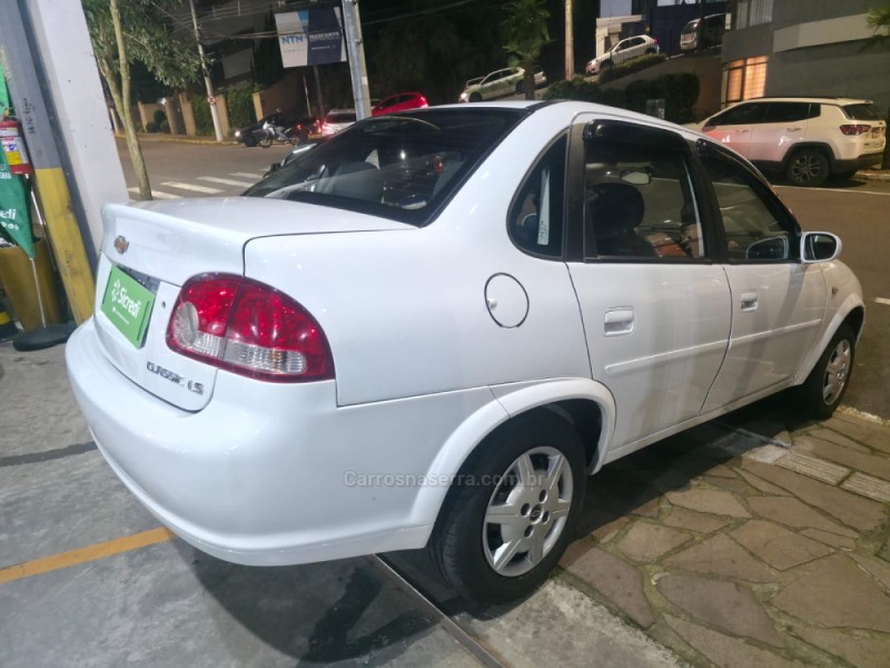 CLASSIC 1.0 MPFI LS 8V GASOLINA 4P MANUAL - 2013 - BENTO GONçALVES