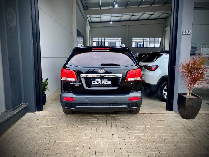SORENTO EX 3.5 L V6 4X4 AUTOMÁTICO - 2012 - LAJEADO
