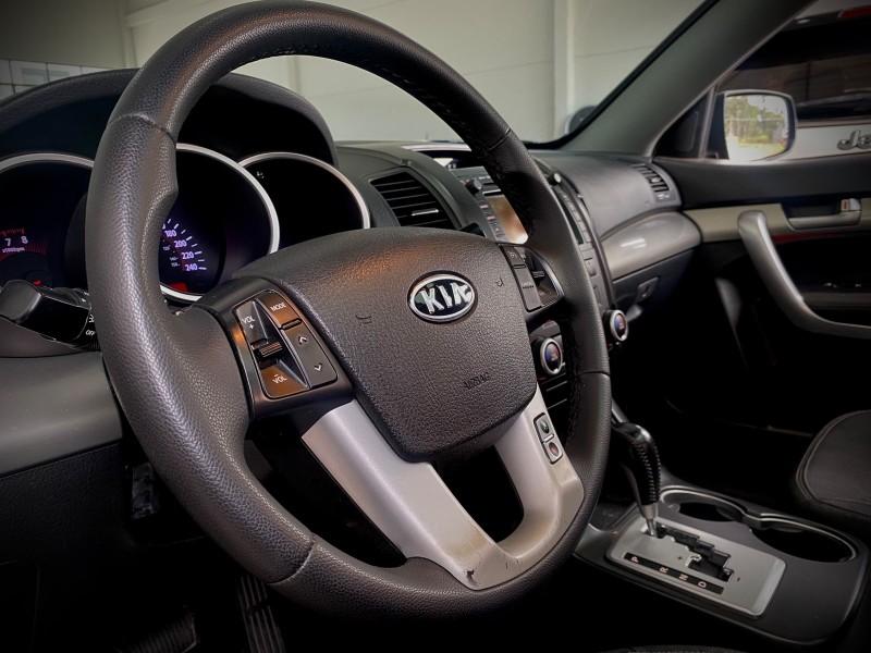 SORENTO EX 3.5 L V6 4X4 AUTOMÁTICO - 2012 - LAJEADO