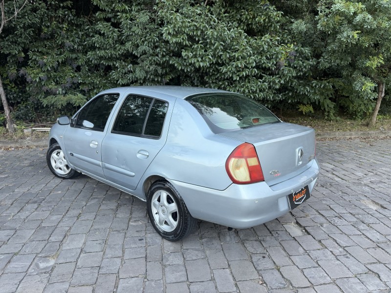 CLIO 1.0 PRIVILÉGE SEDAN 16V FLEX 4P MANUAL - 2007 - CAXIAS DO SUL