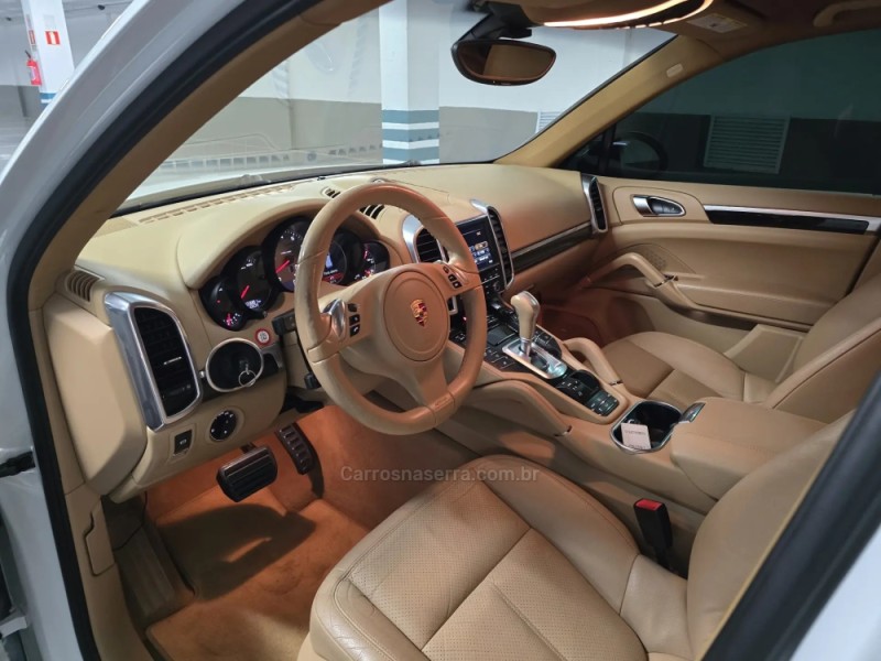 CAYENNE 4.5 S 4X4 V8 32V GASOLINA 4P TIPTRONIC - 2012 - PORTO ALEGRE