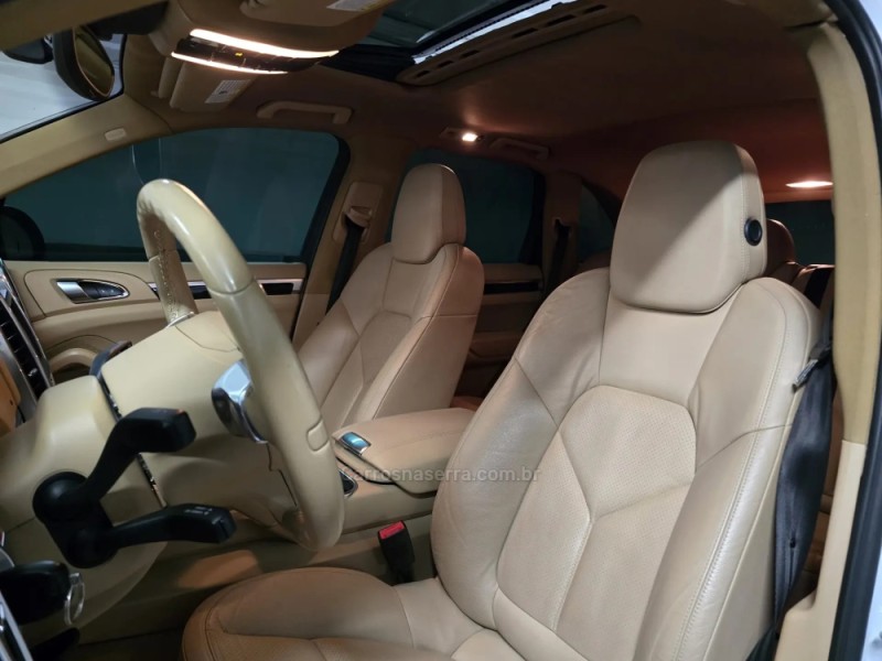 CAYENNE 4.5 S 4X4 V8 32V GASOLINA 4P TIPTRONIC - 2012 - PORTO ALEGRE