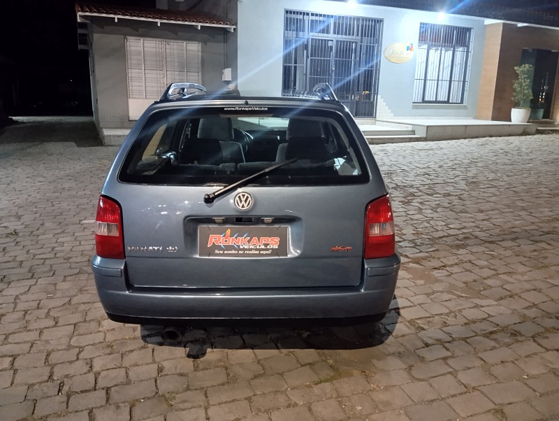 PARATI 2.0 MI 8V GASOLINA 4P MANUAL G.III - 2001 - CAXIAS DO SUL