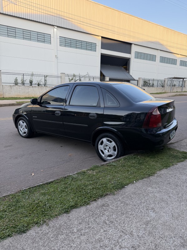 CORSA 1.4 MPFI MAXX SEDAN 8V FLEX 4P MANUAL - 2011 - CAXIAS DO SUL