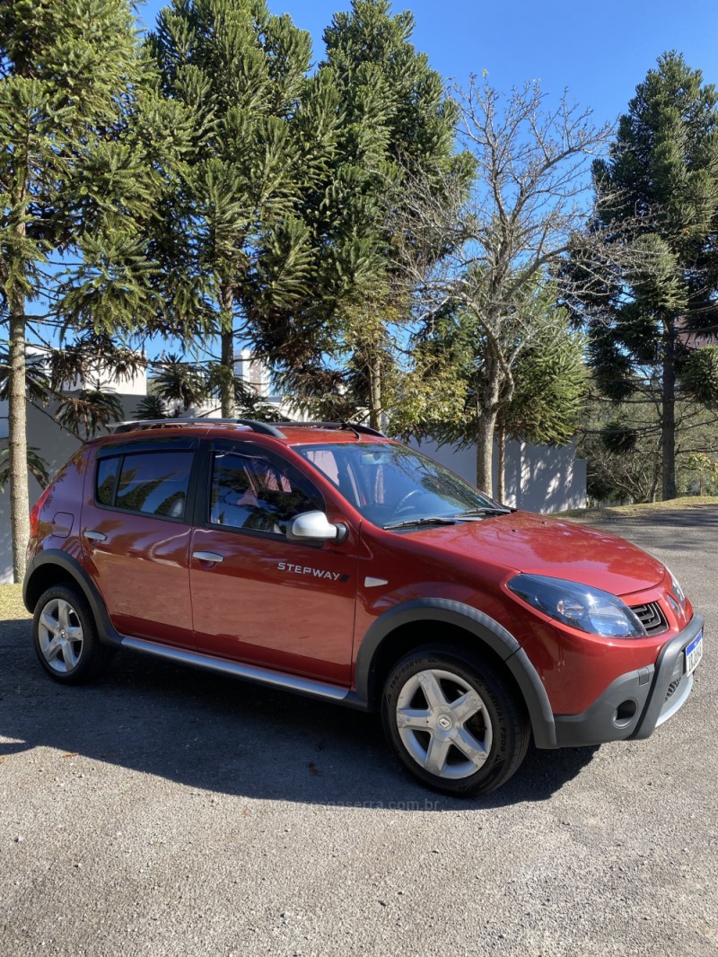 SANDERO 1.6 STEPWAY 16V FLEX 4P MANUAL - 2011 - FARROUPILHA