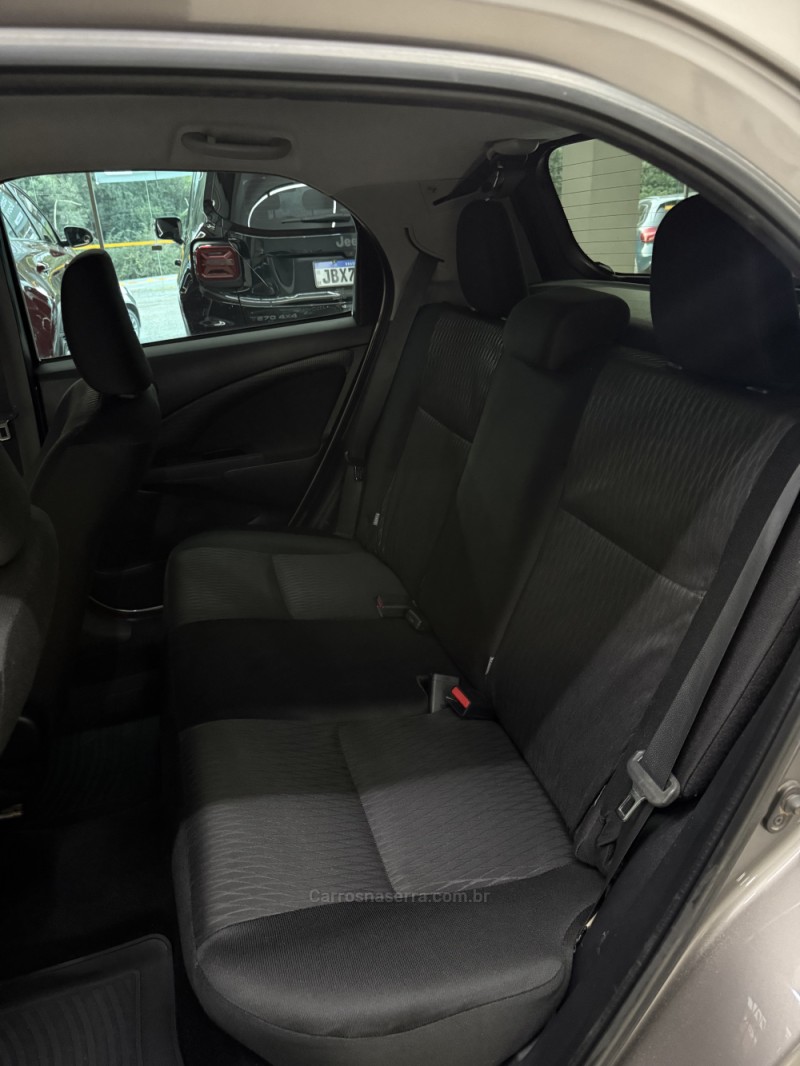 ETIOS 1.3 X 16V FLEX 4P MANUAL - 2018 - FARROUPILHA