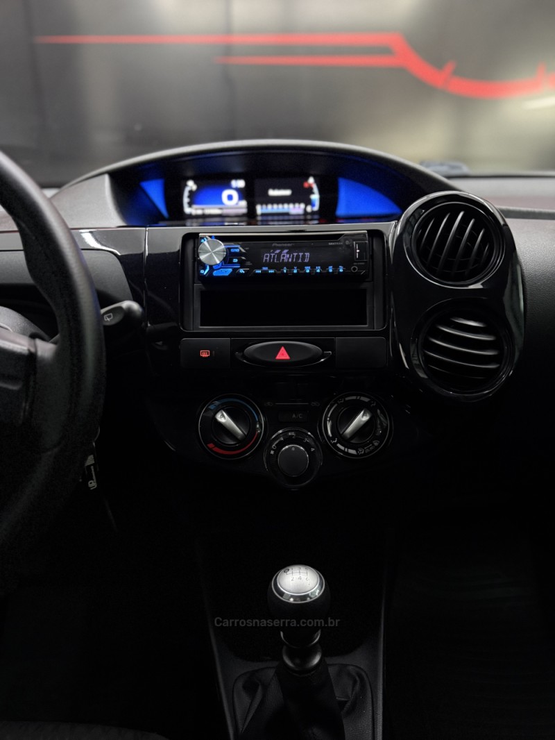 ETIOS 1.3 X 16V FLEX 4P MANUAL - 2018 - FARROUPILHA
