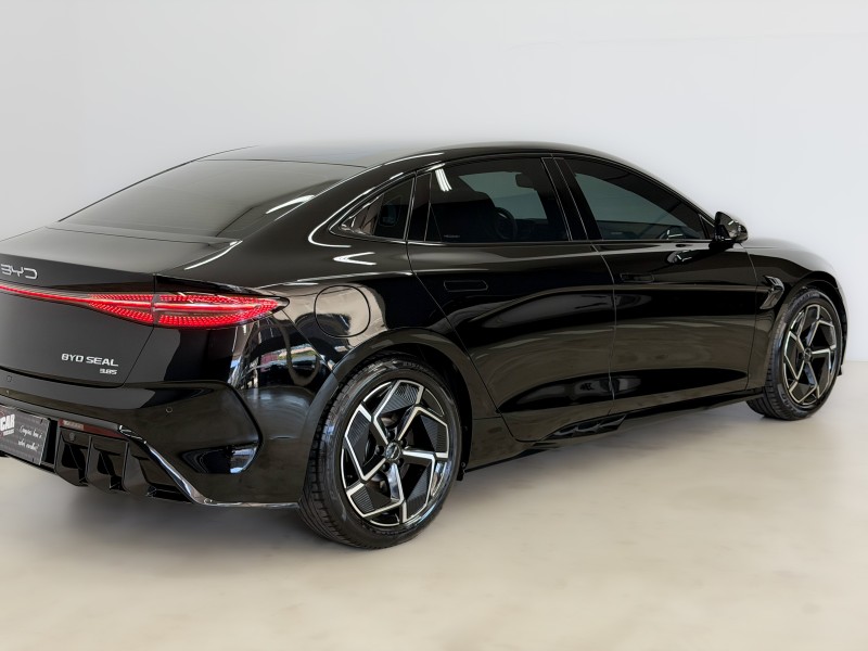 SEAL AWD ELÉTRICO 4P AUTOMÁTICO - 2024 - CAXIAS DO SUL