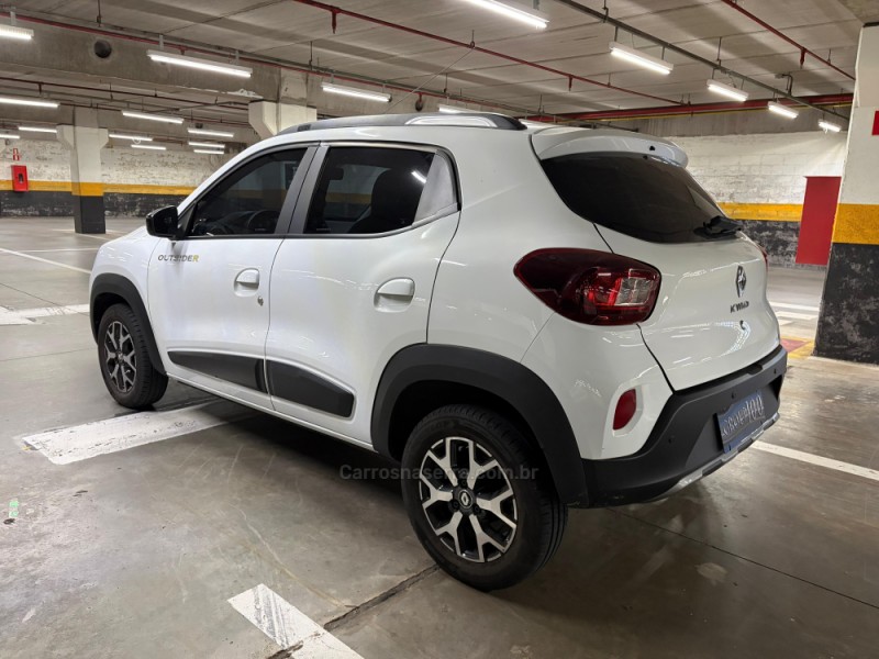 KWID 1.0 12V OUTSIDER FLEX 4P MANUAL - 2023 - CAXIAS DO SUL