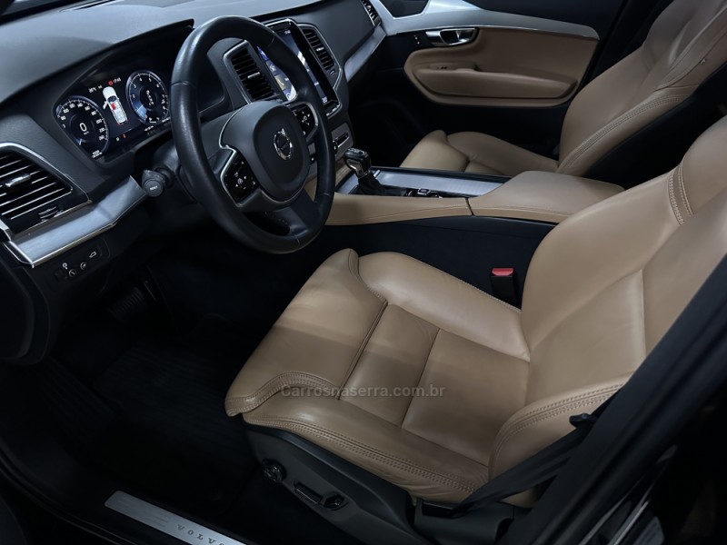 XC90 2.0 T6 MOMENTUM GASOLINA AWD 4P AUTOMÁTICO - 2018 - CHARQUEADAS