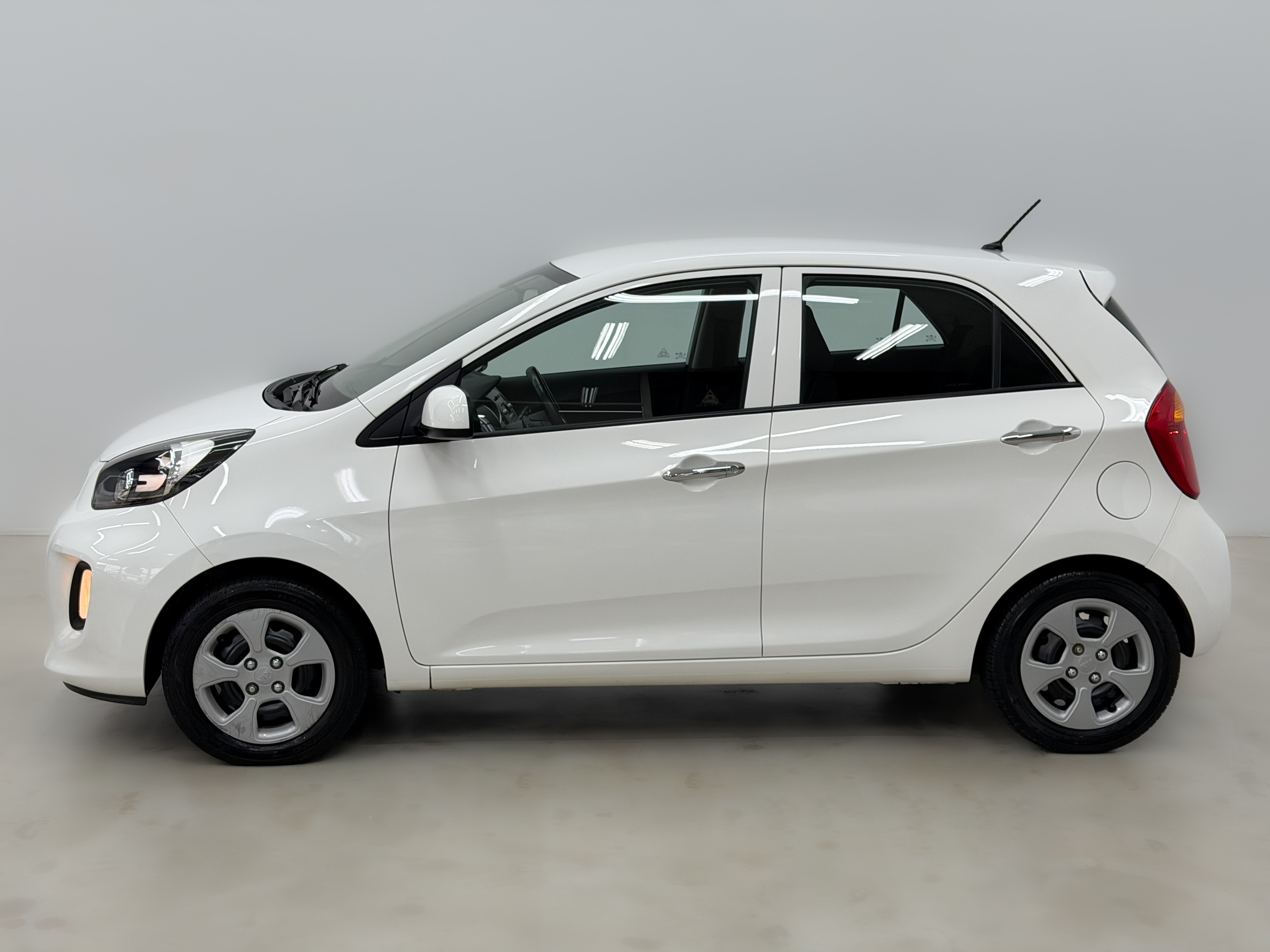 KIA MOTORS PICANTO — foto 4