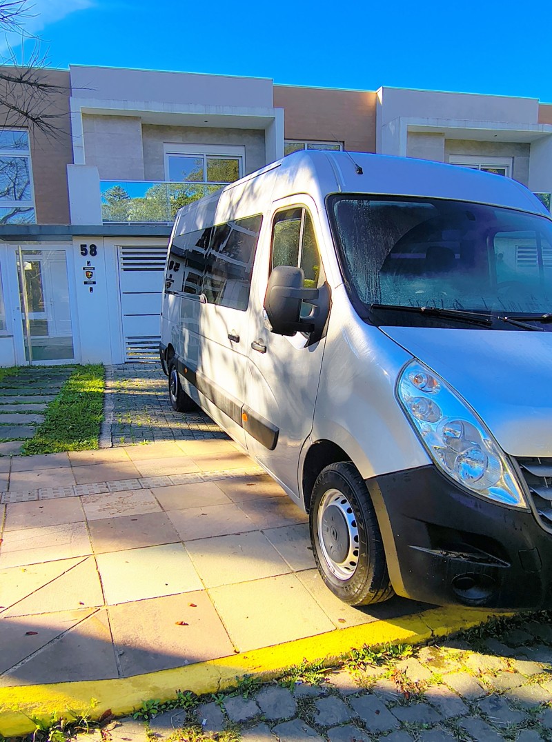 MASTER 2.3 DCI MINIBUS EXECUTIVE L3H2 16 LUGARES 16V DIESEL 4P MANUAL - 2019 - FARROUPILHA