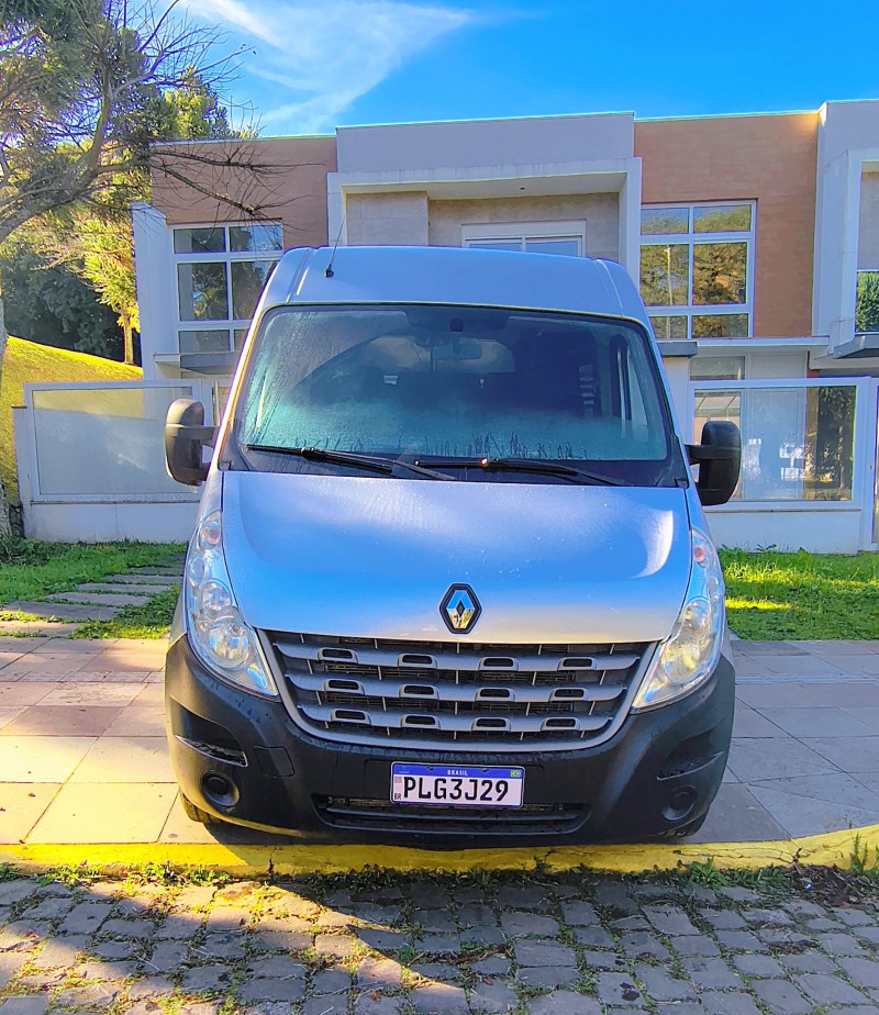 MASTER 2.3 DCI MINIBUS EXECUTIVE L3H2 16 LUGARES 16V DIESEL 4P MANUAL - 2019 - FARROUPILHA