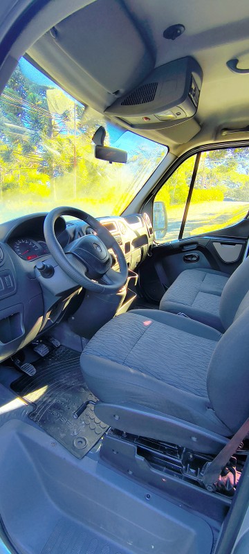 MASTER 2.3 DCI MINIBUS EXECUTIVE L3H2 16 LUGARES 16V DIESEL 4P MANUAL - 2019 - FARROUPILHA
