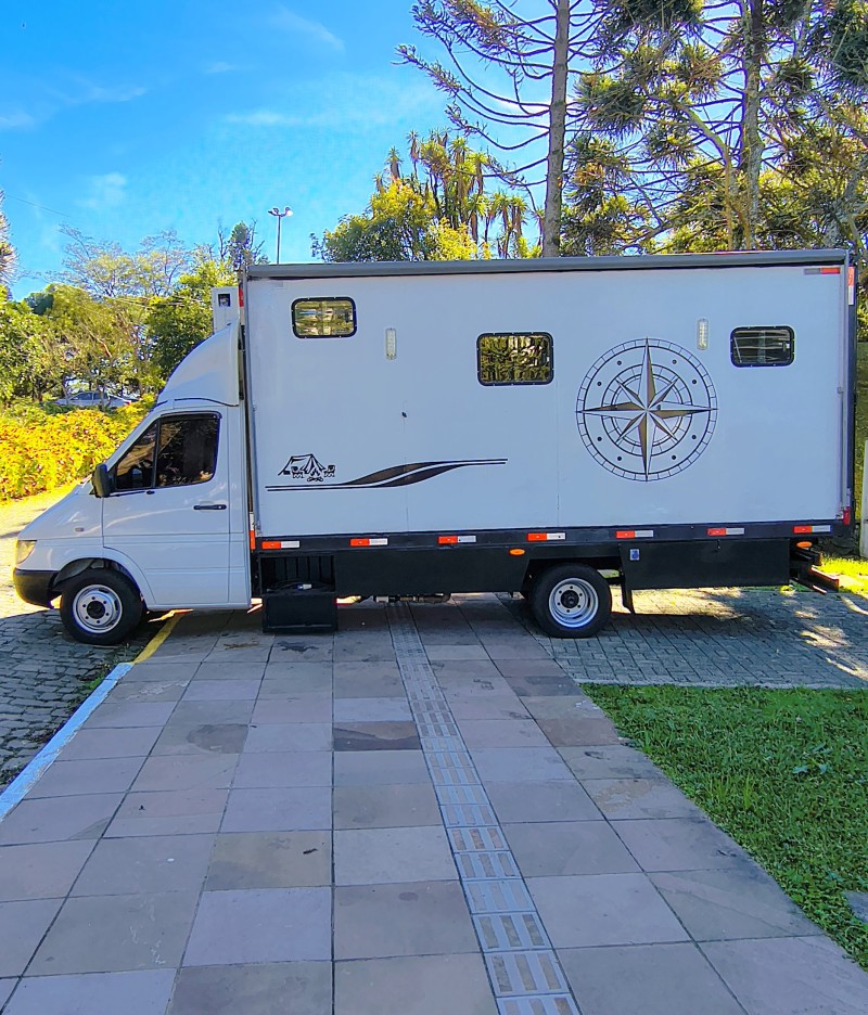 SPRINTER 2.2 CHASSI 413 CDI RODADO DUPLO DIESEL 3P MANUAL - 2010 - FARROUPILHA