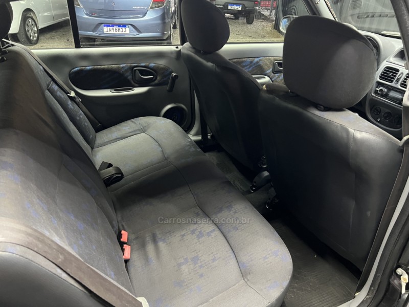 CLIO 1.0 EXPRESSION 16V FLEX 4P MANUAL - 2007 - CAXIAS DO SUL