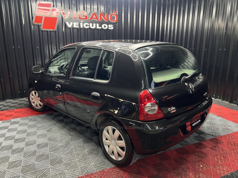 CLIO 1.0 EXPRESSION 16V FLEX 4P MANUAL - 2007 - CAXIAS DO SUL
