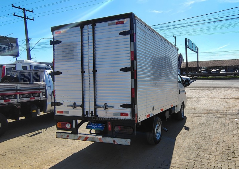 HR 2.5 4WD HDB BAU 4X4 8V TURBO INTERCOOLER DIESEL 2P MANUAL - 2008 - PORTãO