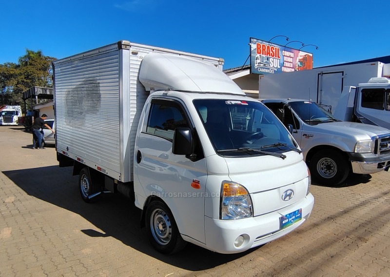 HR 2.5 4WD HDB BAU 4X4 8V TURBO INTERCOOLER DIESEL 2P MANUAL - 2008 - PORTãO