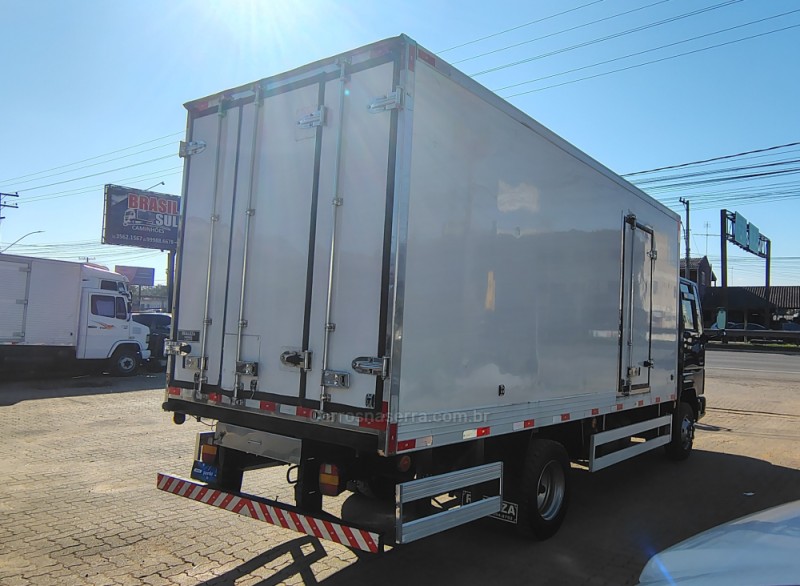 CARGO 815 E TURBO - 2006 - PORTãO