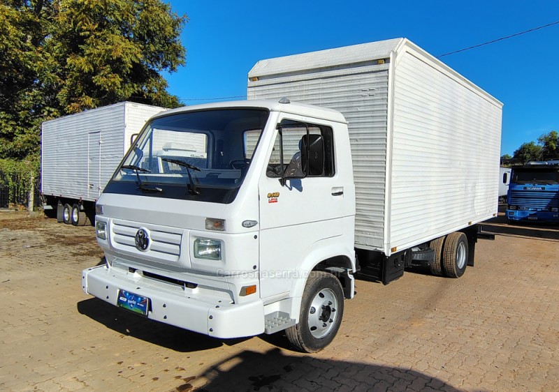 8 140  1998 portao