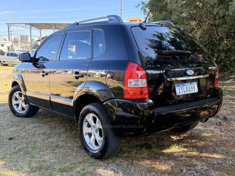 TUCSON 2.0 MPFI GLS 16V 143CV 2WD FLEX 4P AUTOMÁTICO - 2013 - CAXIAS DO SUL