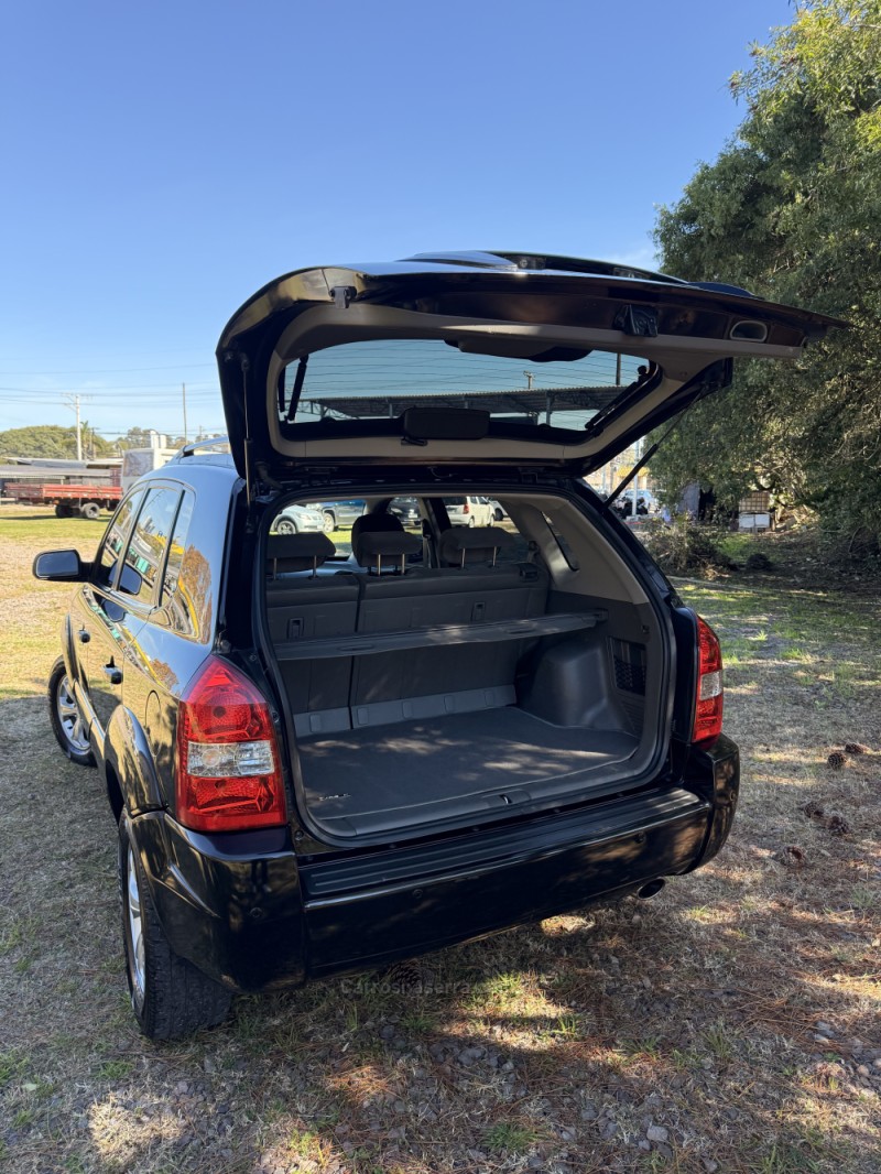TUCSON 2.0 MPFI GLS 16V 143CV 2WD FLEX 4P AUTOMÁTICO - 2013 - CAXIAS DO SUL