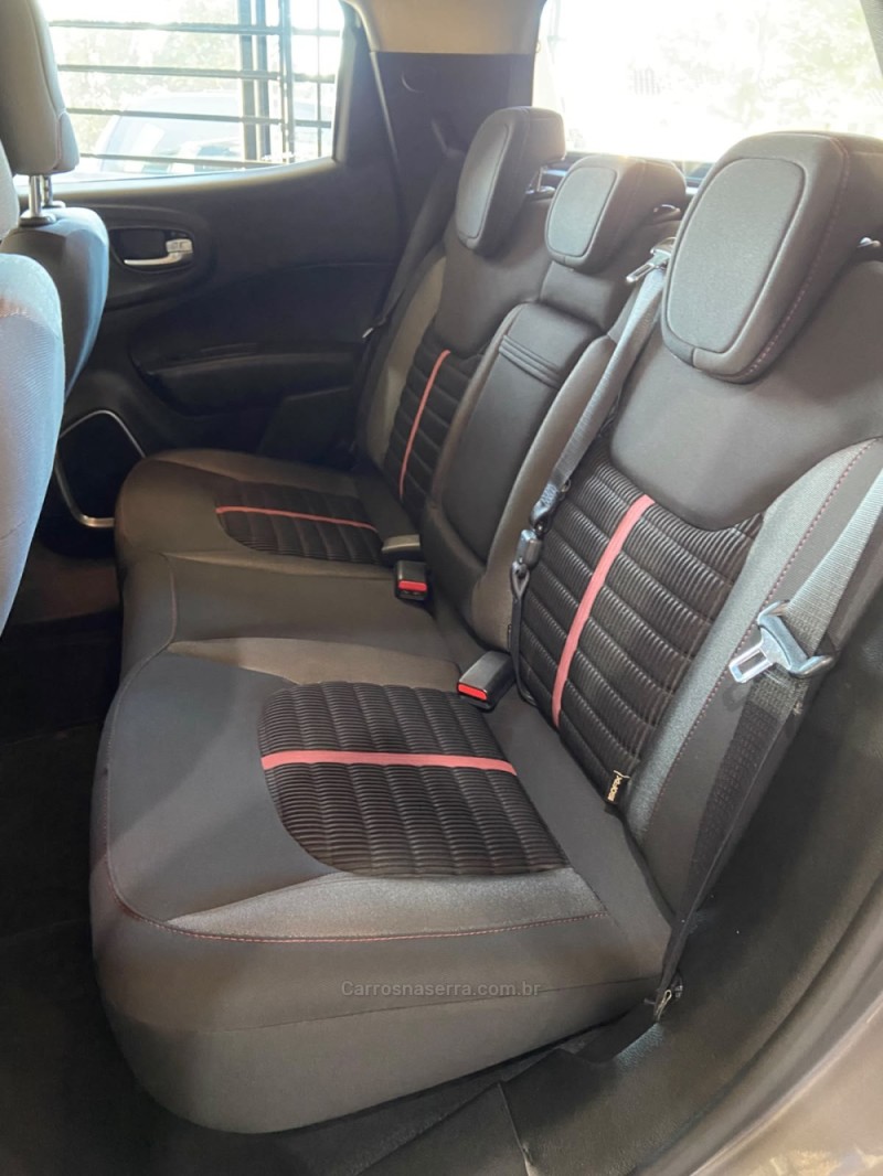 TORO 2.4 16V FREEDOM ROAD TIGERSHARK FLEX 4P AUTOMÁTICO - 2018 - BENTO GONçALVES