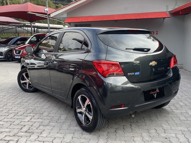 ONIX 1.4 MPFI LTZ 8V FLEX 4P AUTOMÁTICO - 2018 - CARLOS BARBOSA
