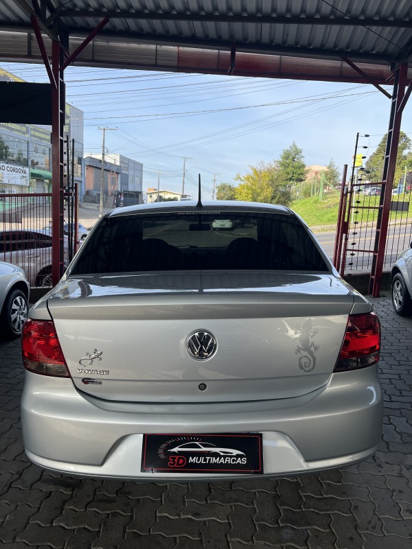 VOYAGE 1.0 MI 8V FLEX 4P MANUAL - 2011 - CAXIAS DO SUL