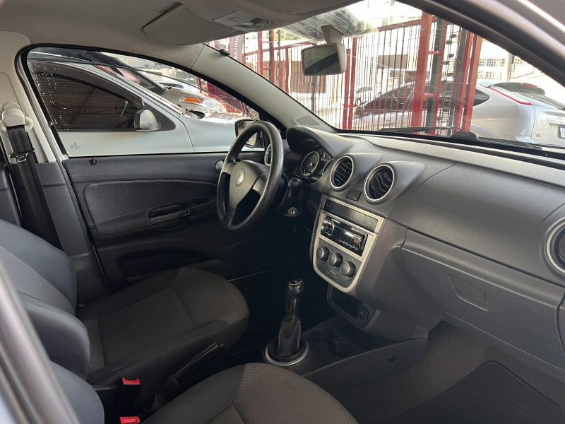 VOYAGE 1.0 MI 8V FLEX 4P MANUAL - 2011 - CAXIAS DO SUL