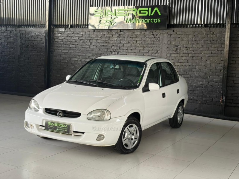 classic 1.6 mpfi life 8v gasolina 4p manual 2003 caxias do sul