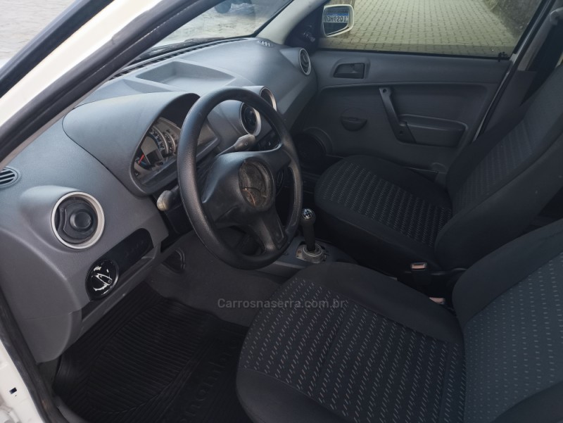 PARATI 1.6 MI TITAN 8V FLEX 4P MANUAL G.IV - 2011 - FARROUPILHA