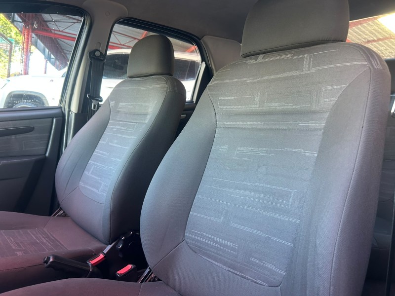 PRISMA 1.0 MPFI LT 8V FLEX 4P MANUAL - 2011 - TRêS COROAS