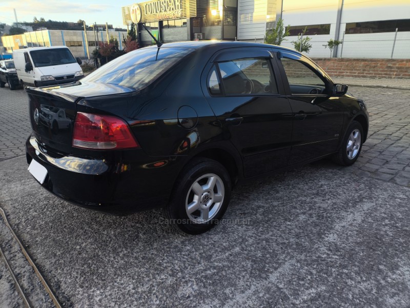 VOYAGE 1.0 MI 8V FLEX 4P MANUAL - 2009 - FARROUPILHA